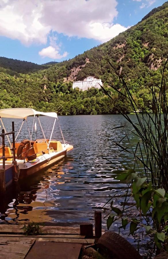 Villa Enrico Monticchio  Εξωτερικό φωτογραφία